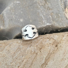 Load image into Gallery viewer, Men's silver Cross ring