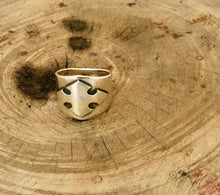 Load image into Gallery viewer, Men's silver Cross ring
