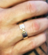 Load image into Gallery viewer, Mens infinity ring