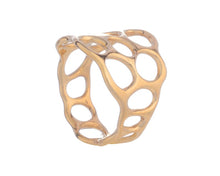 Load image into Gallery viewer, Geometric circles Statement ring
