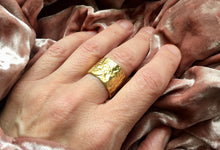 Load image into Gallery viewer, Adjustable Wide Gold Ring
