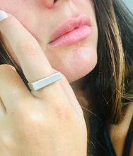 Load image into Gallery viewer, Silver Geometric Rectangle Ring
