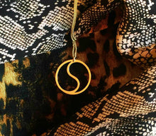 Load image into Gallery viewer, Yin Yang gold necklace
