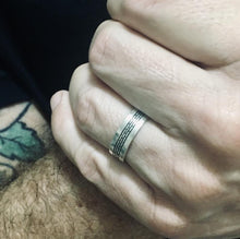 Load image into Gallery viewer, Mens sterling silver wedding ring
