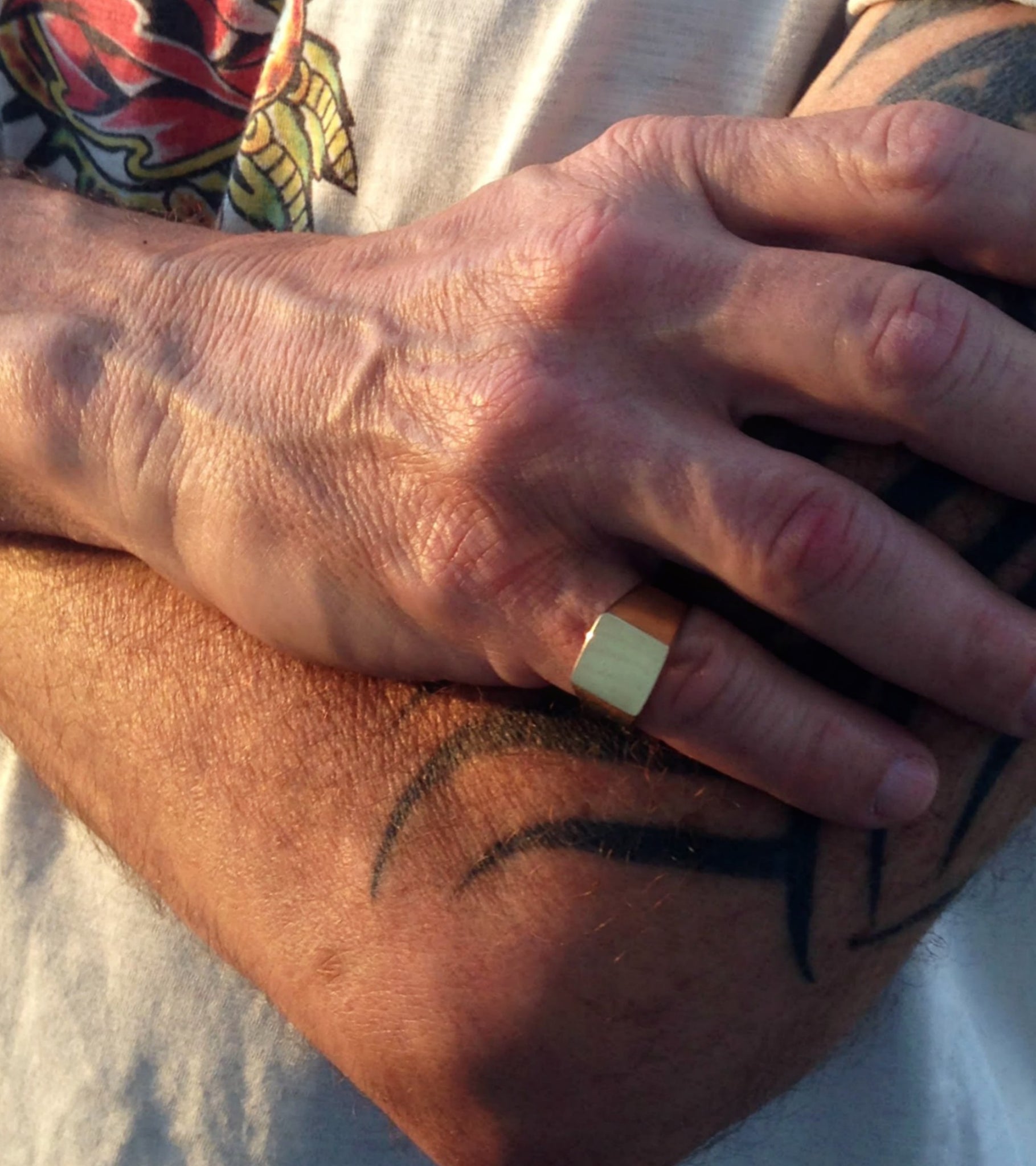 Classic Men's Gold square signet ring