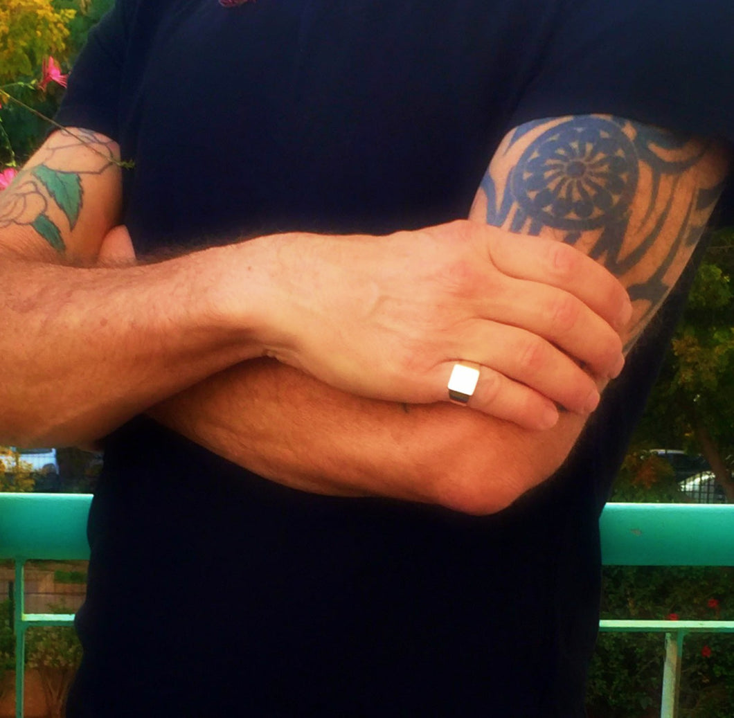 Classic Men's Gold square signet ring